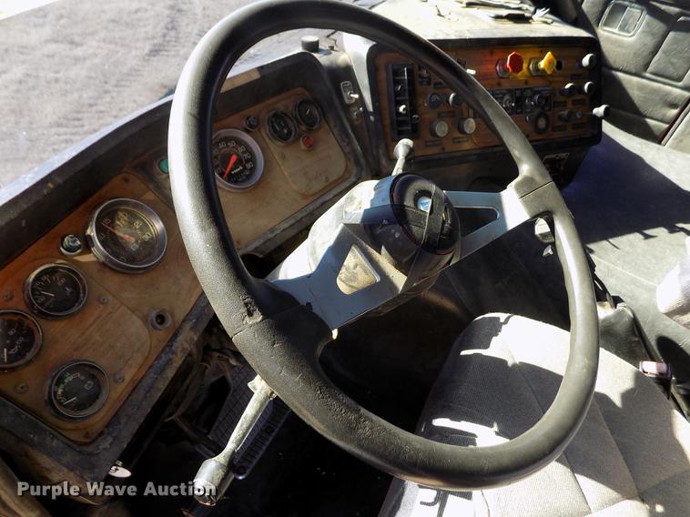 image for item FH9031 1993 Volvo White GMC COE semi truck