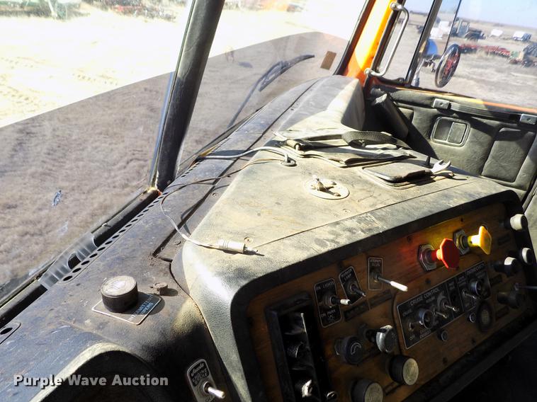 image for item FH9031 1993 Volvo White GMC COE semi truck