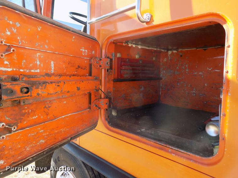 image for item FH9031 1993 Volvo White GMC COE semi truck