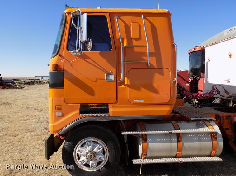 image for item FH9031 1993 Volvo White GMC COE semi truck