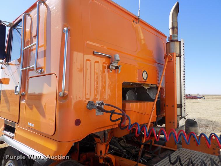 image for item FH9031 1993 Volvo White GMC COE semi truck