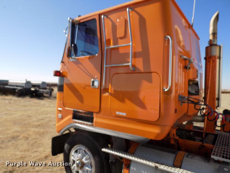 image for item FH9031 1993 Volvo White GMC COE semi truck