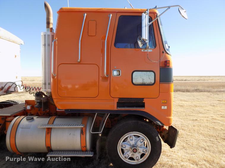 image for item FH9031 1993 Volvo White GMC COE semi truck