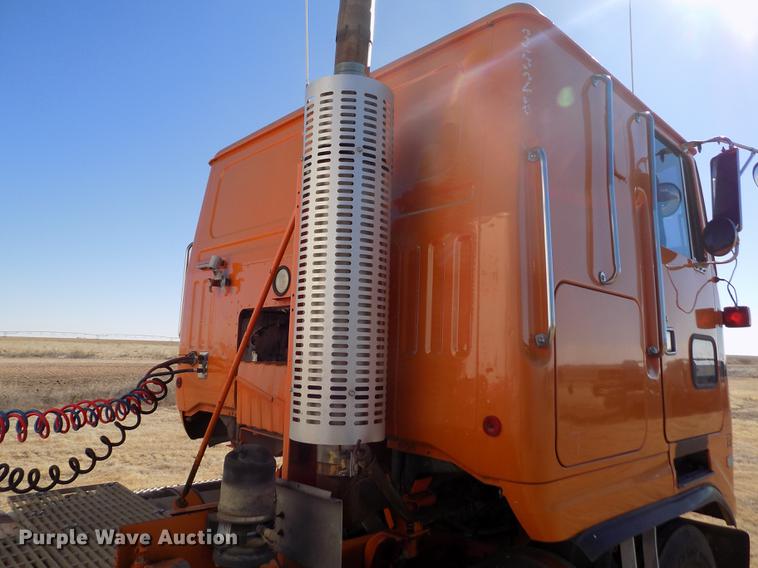 image for item FH9031 1993 Volvo White GMC COE semi truck