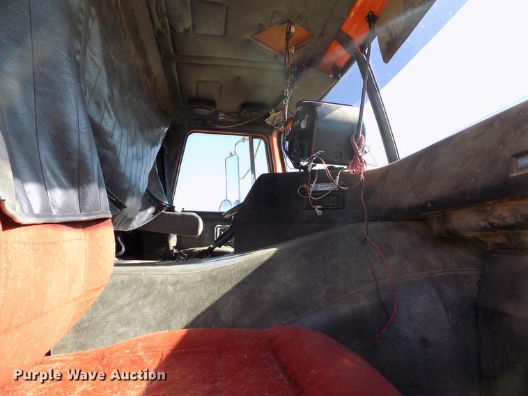 image for item FH9032 1993 Volvo White GMC COE semi truck