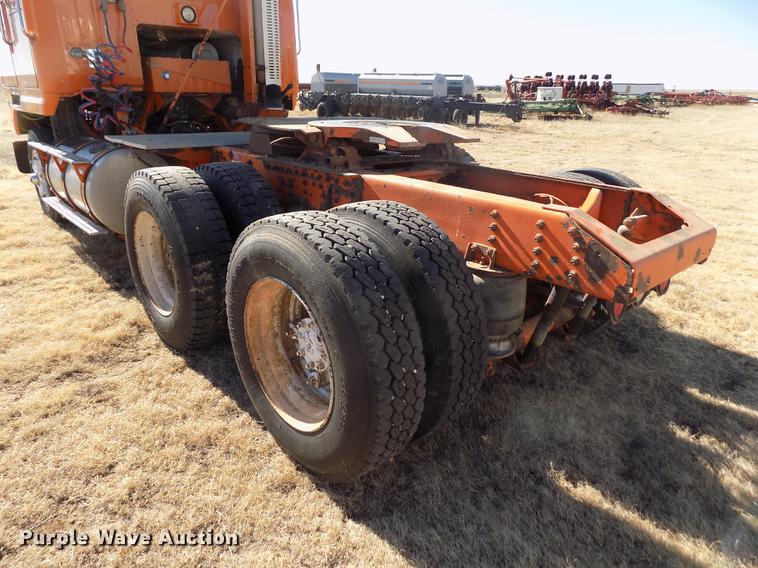 image for item FH9032 1993 Volvo White GMC COE semi truck