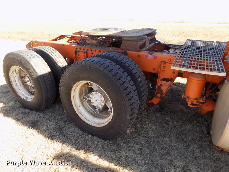 image for item FH9032 1993 Volvo White GMC COE semi truck