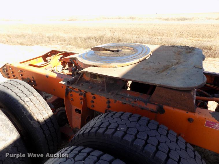 image for item FH9032 1993 Volvo White GMC COE semi truck