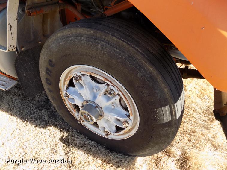 image for item FH9032 1993 Volvo White GMC COE semi truck