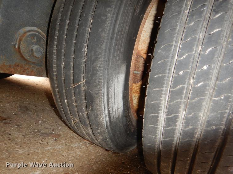 image for item FM9942 1998 Kentucky jobsite dry van trailer