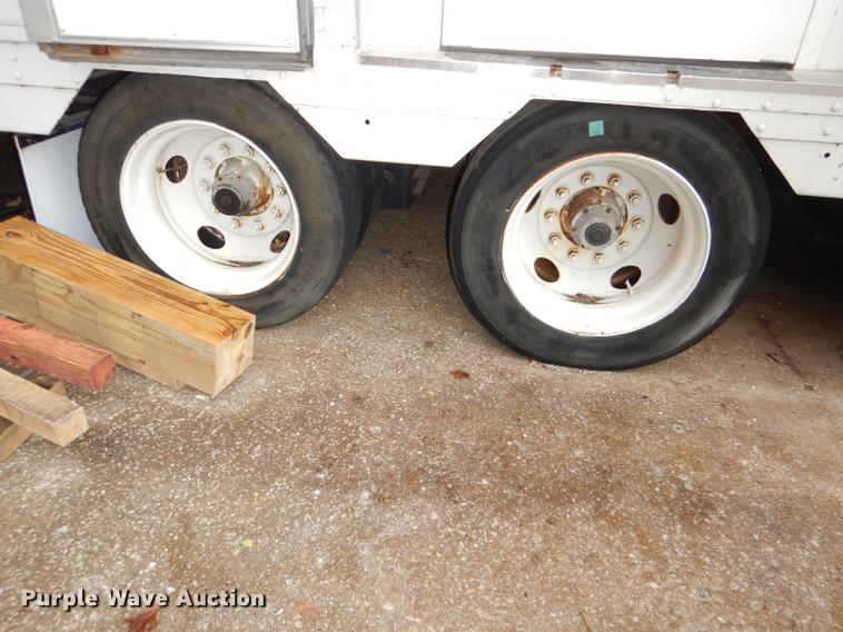 image for item FM9942 1998 Kentucky jobsite dry van trailer