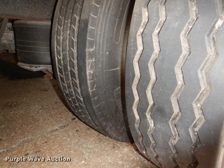 image for item FM9942 1998 Kentucky jobsite dry van trailer