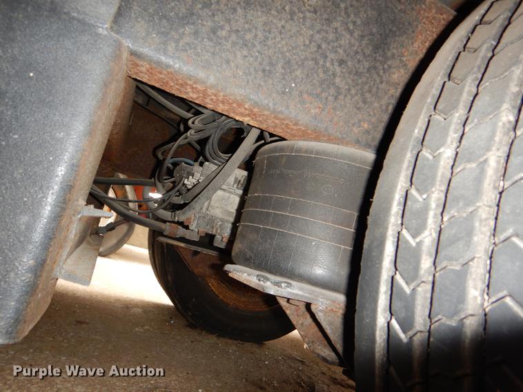 image for item FM9942 1998 Kentucky jobsite dry van trailer