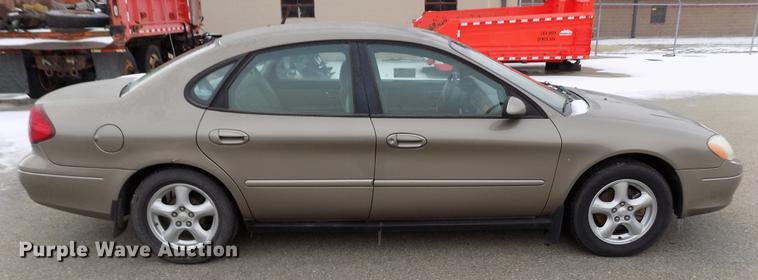 image for item DB4913 2002 Ford Taurus