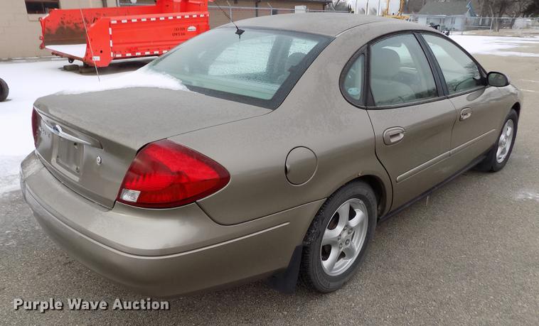 image for item DB4913 2002 Ford Taurus