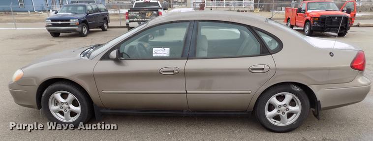 image for item DB4913 2002 Ford Taurus