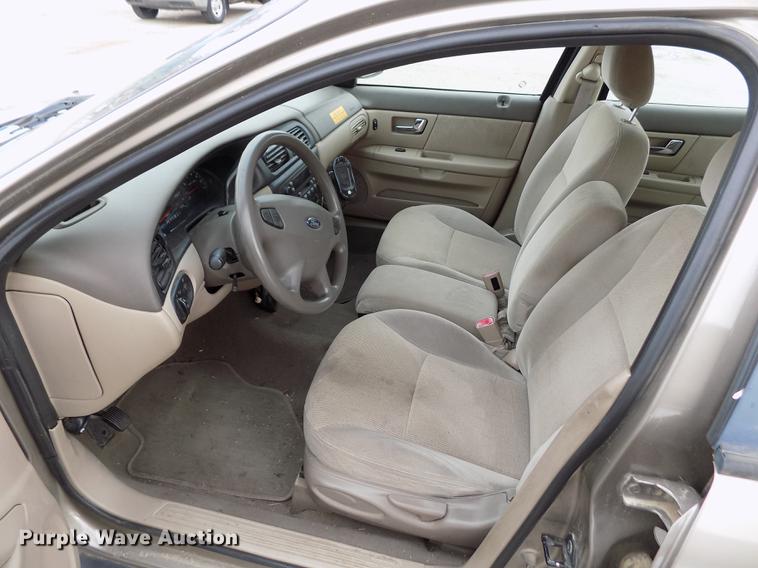 image for item DB4913 2002 Ford Taurus
