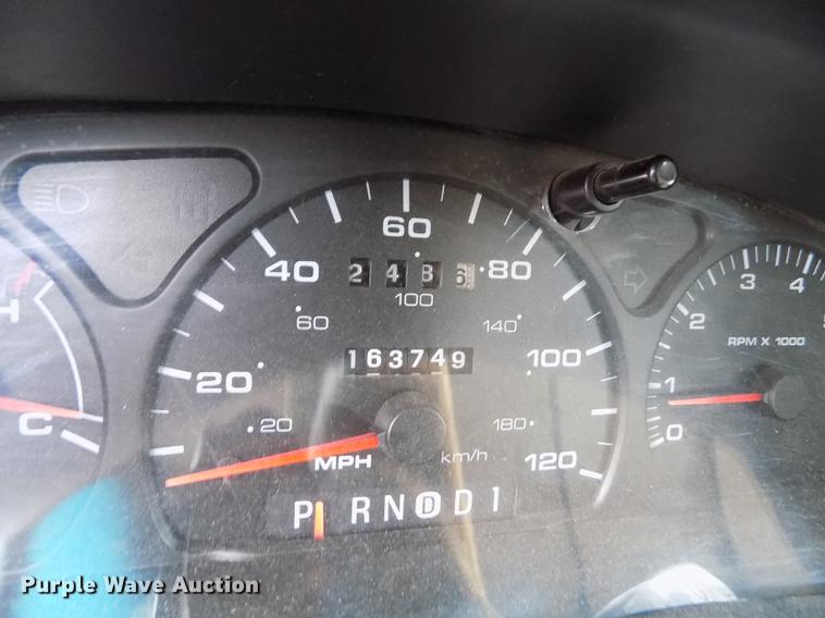 image for item DB4913 2002 Ford Taurus