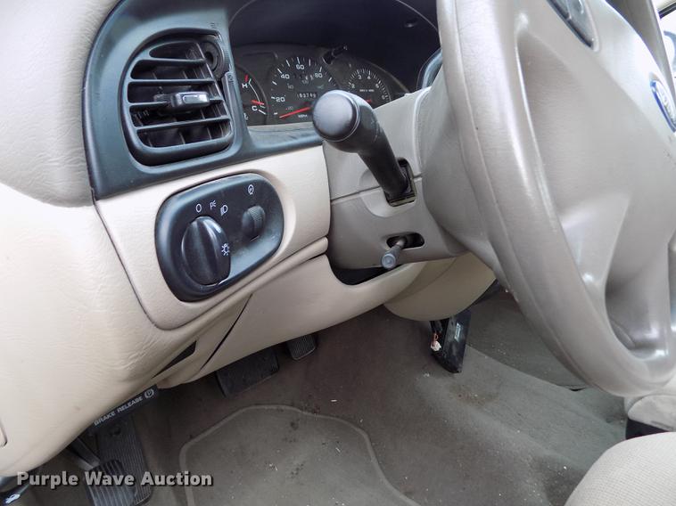 image for item DB4913 2002 Ford Taurus