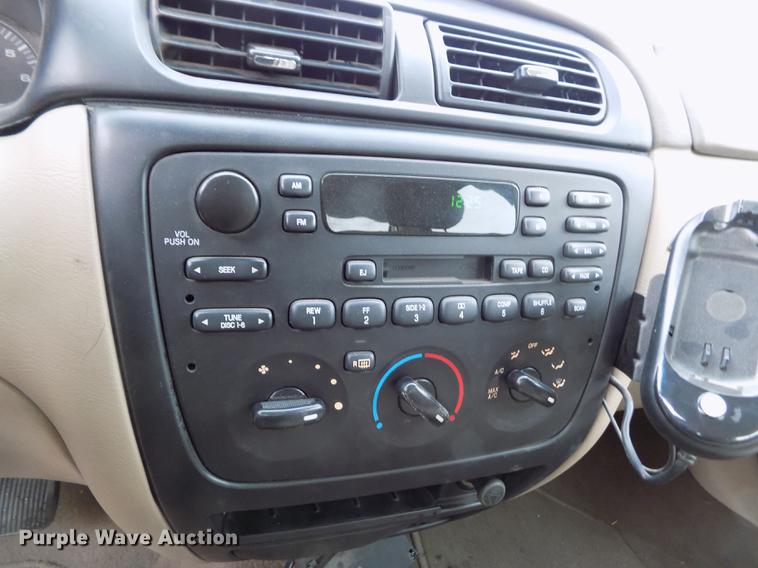 image for item DB4913 2002 Ford Taurus