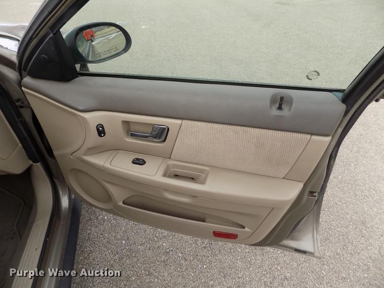 image for item DB4913 2002 Ford Taurus