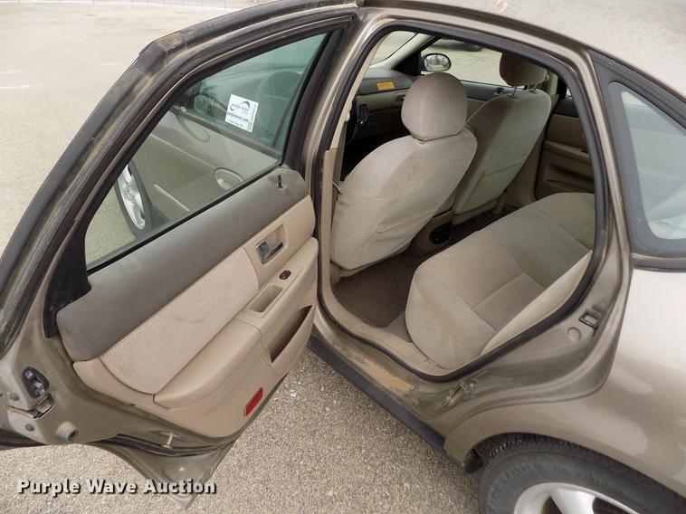 image for item DB4913 2002 Ford Taurus
