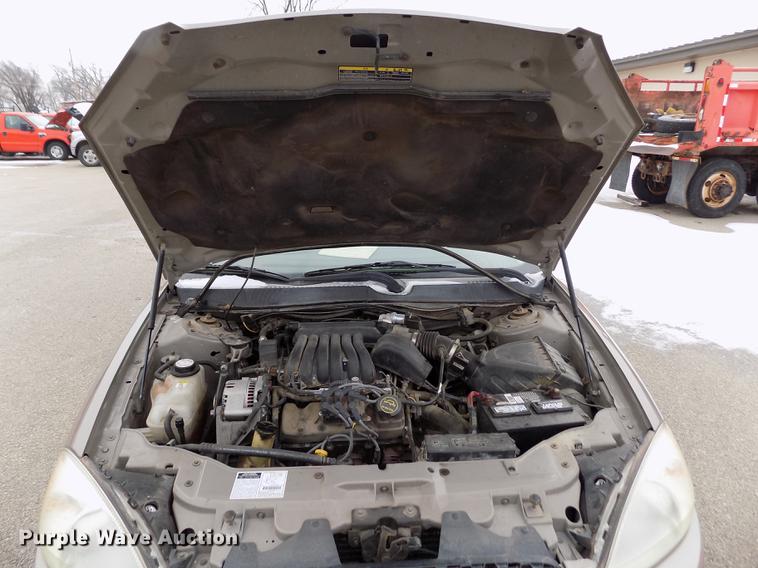 image for item DB4913 2002 Ford Taurus