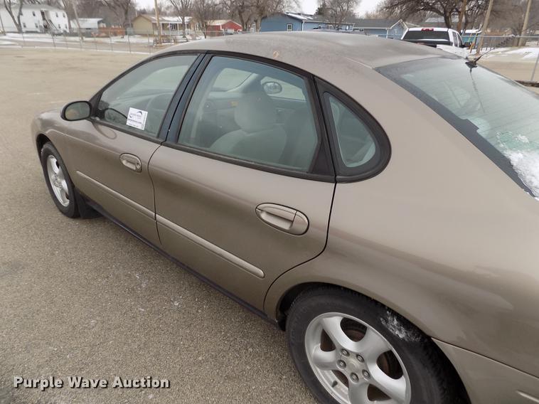 image for item DB4913 2002 Ford Taurus