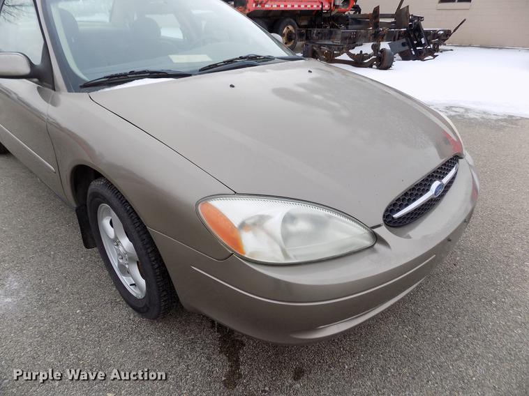 image for item DB4913 2002 Ford Taurus