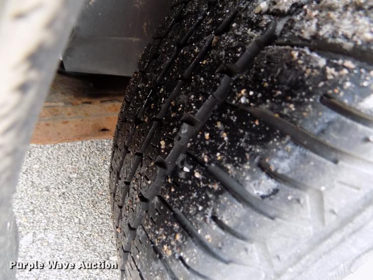 image for item DB4913 2002 Ford Taurus