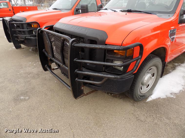 image for item DB4914 2008 Ford F250 Super Duty utility bed pickup truck