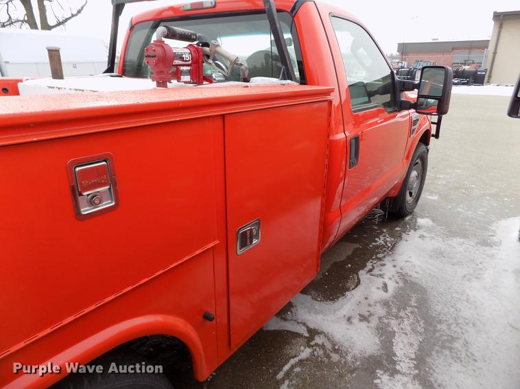 image for item DB4914 2008 Ford F250 Super Duty utility bed pickup truck