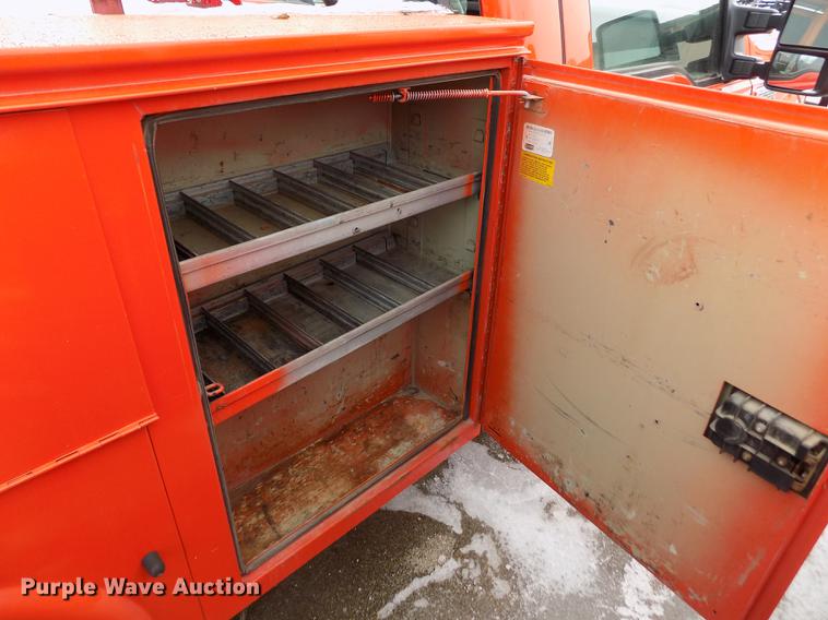 image for item DB4914 2008 Ford F250 Super Duty utility bed pickup truck