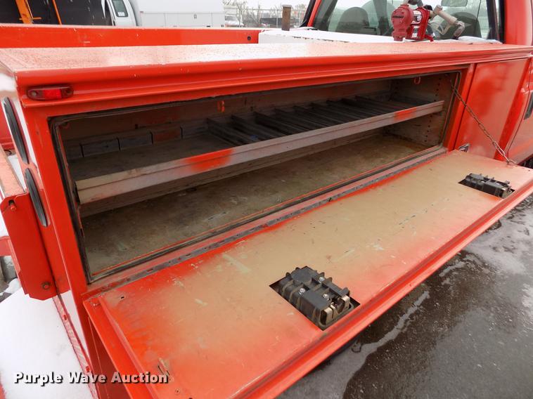 image for item DB4914 2008 Ford F250 Super Duty utility bed pickup truck