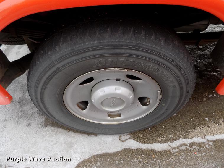 image for item DB4914 2008 Ford F250 Super Duty utility bed pickup truck