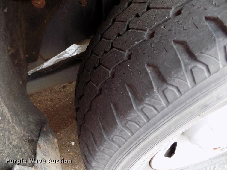 image for item DB4914 2008 Ford F250 Super Duty utility bed pickup truck