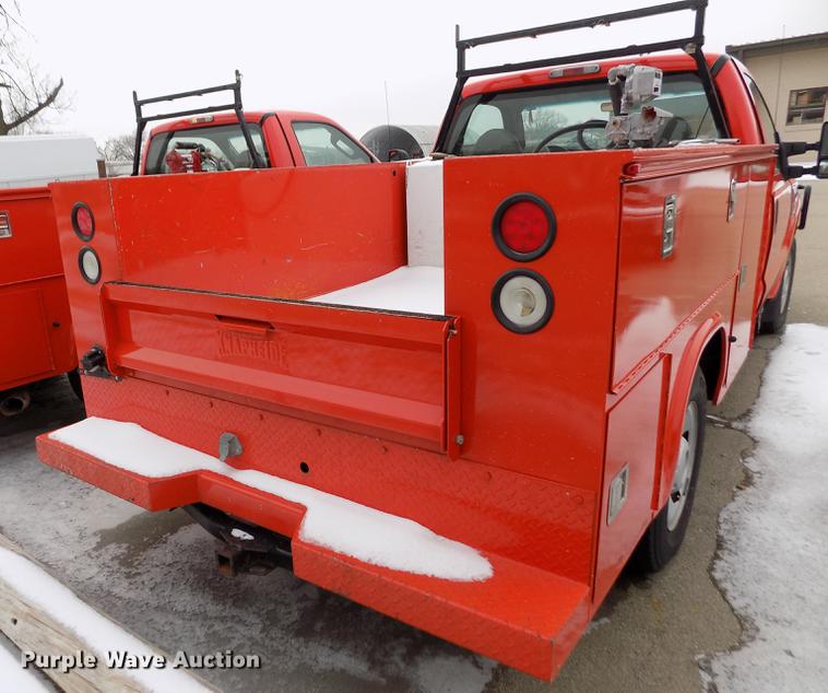 image for item DB4915 2008 Ford F250 Super Duty utility bed pickup truck