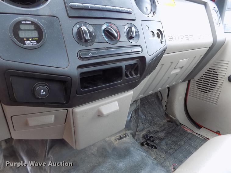 image for item DB4915 2008 Ford F250 Super Duty utility bed pickup truck