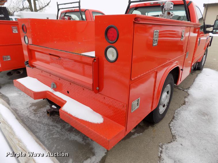 image for item DB4915 2008 Ford F250 Super Duty utility bed pickup truck