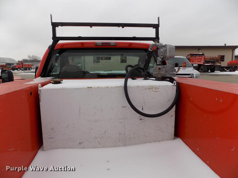 image for item DB4915 2008 Ford F250 Super Duty utility bed pickup truck