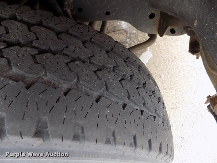 image for item DB4915 2008 Ford F250 Super Duty utility bed pickup truck