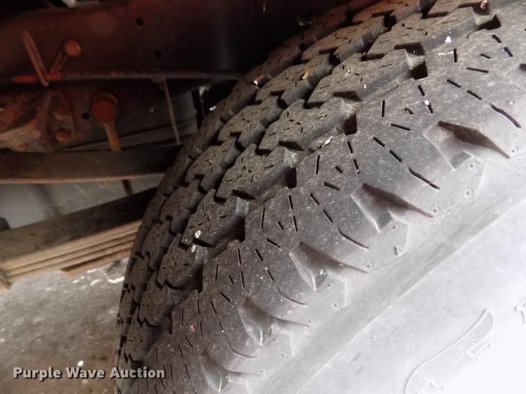 image for item DB4915 2008 Ford F250 Super Duty utility bed pickup truck