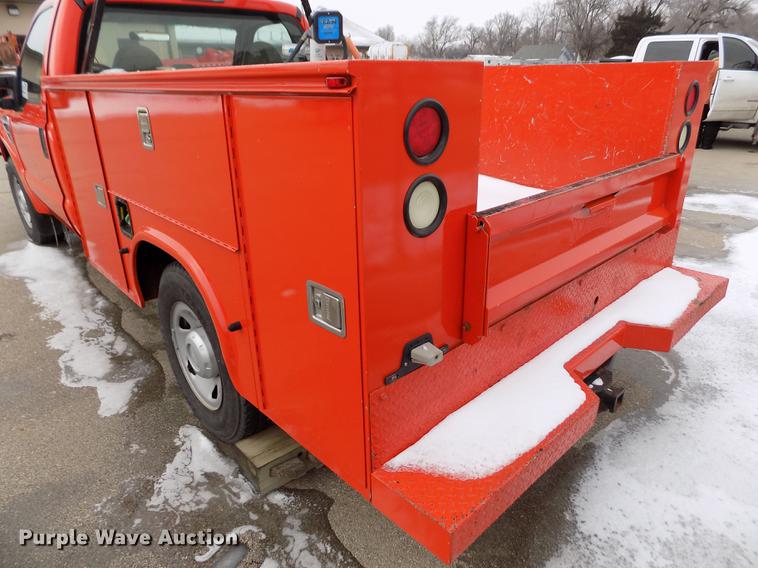 image for item DB4916 2008 Ford F250 Super Duty utility bed pickup truck