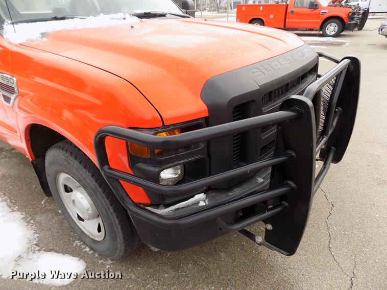 image for item DB4916 2008 Ford F250 Super Duty utility bed pickup truck