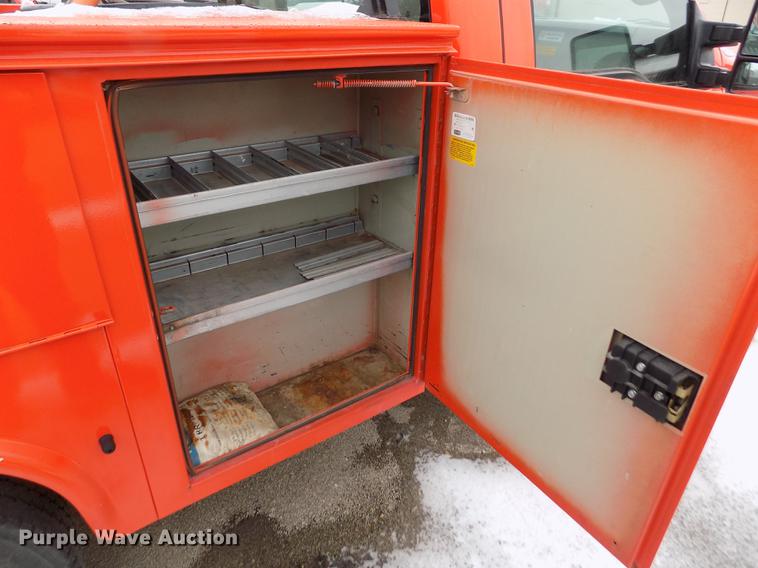 image for item DB4916 2008 Ford F250 Super Duty utility bed pickup truck