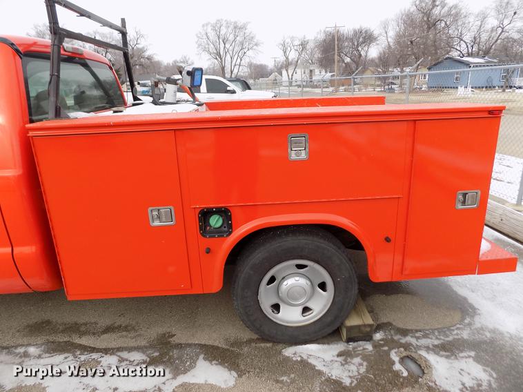 image for item DB4916 2008 Ford F250 Super Duty utility bed pickup truck