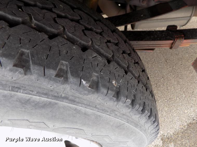 image for item DB4916 2008 Ford F250 Super Duty utility bed pickup truck