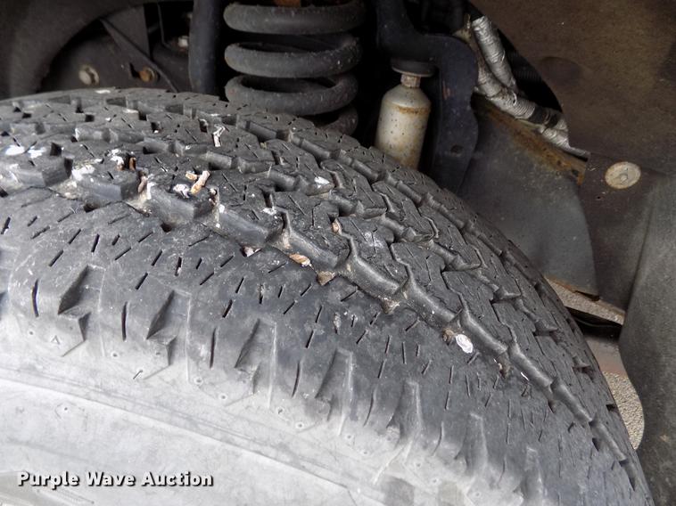 image for item DB4916 2008 Ford F250 Super Duty utility bed pickup truck