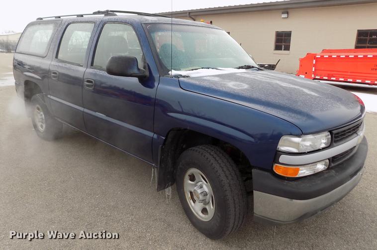 image for item DB4917 2002 Chevrolet Suburban 1500 SUV