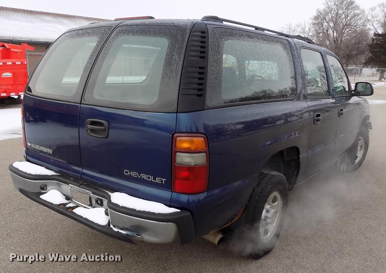 image for item DB4917 2002 Chevrolet Suburban 1500 SUV
